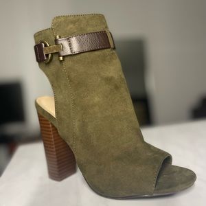 Open toed green booties